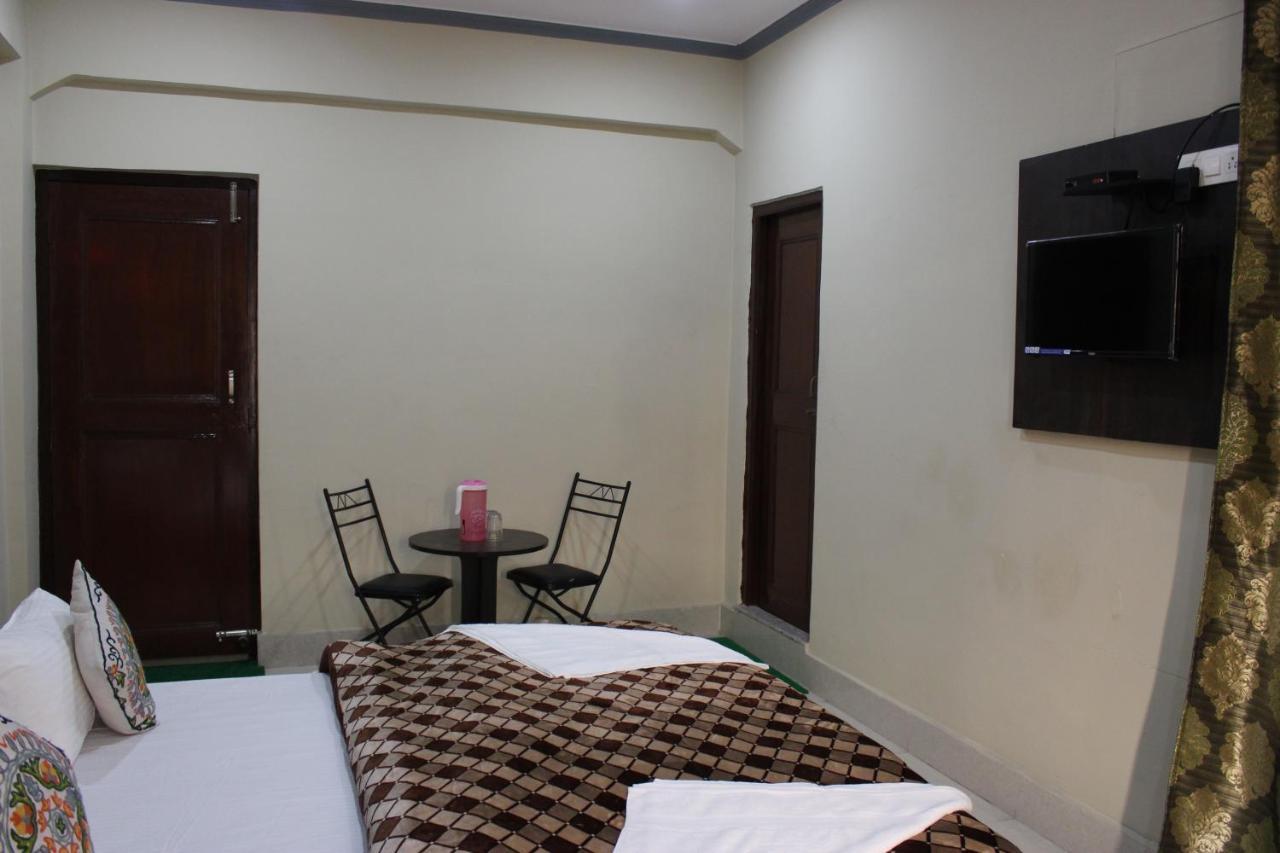Hotel Samar Σριναγκάρ Εξωτερικό φωτογραφία